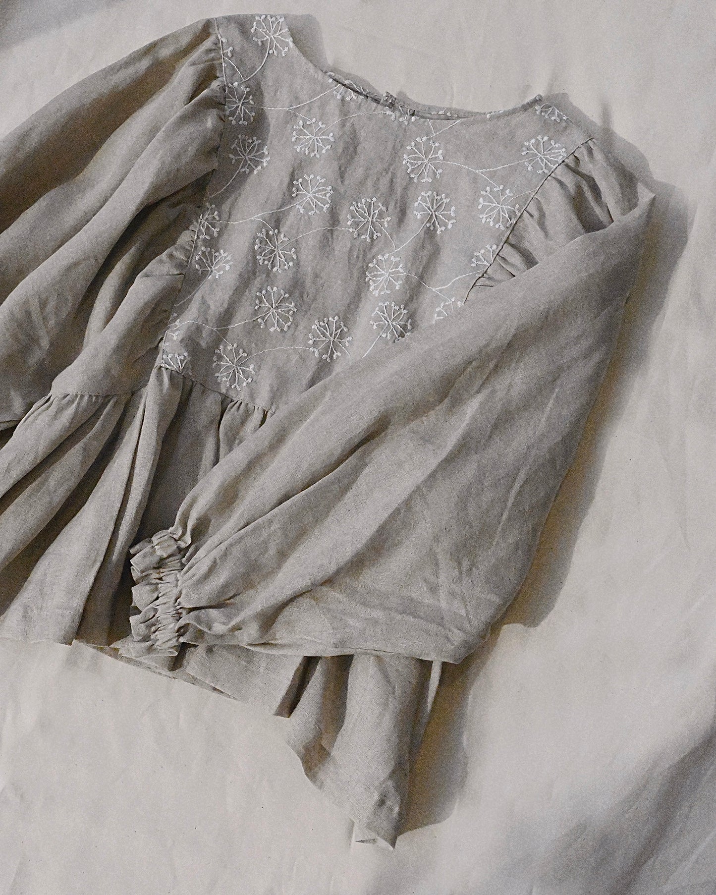 Linen Volume Sleeve Blouse