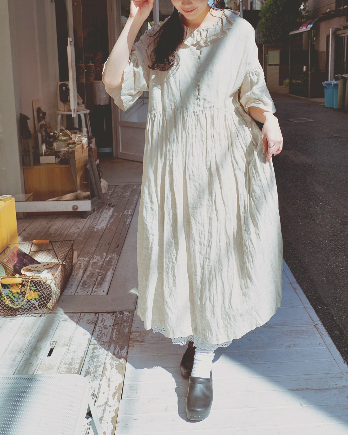 "HEARDMANS LINEN" Frill Collar Dress