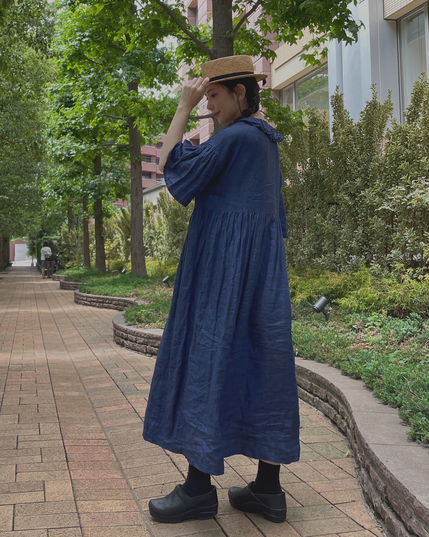 "HEARDMANS LINEN" Frill Collar Dress