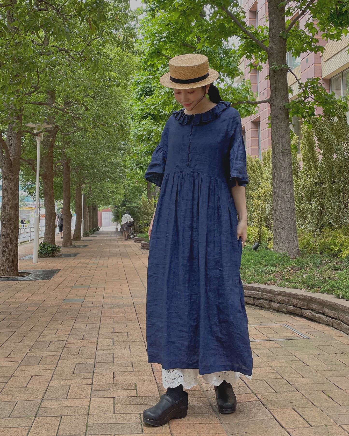 "HEARDMANS LINEN" Frill Collar Dress
